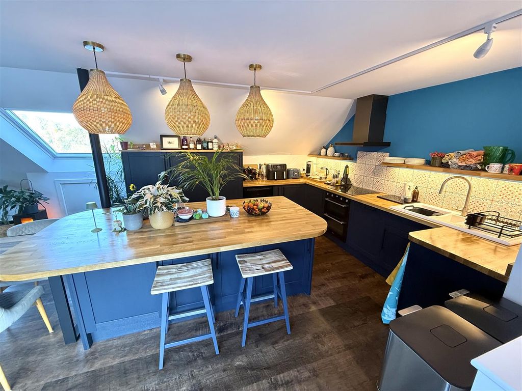 Property photo 3 of 25 Img_2845.Jpg