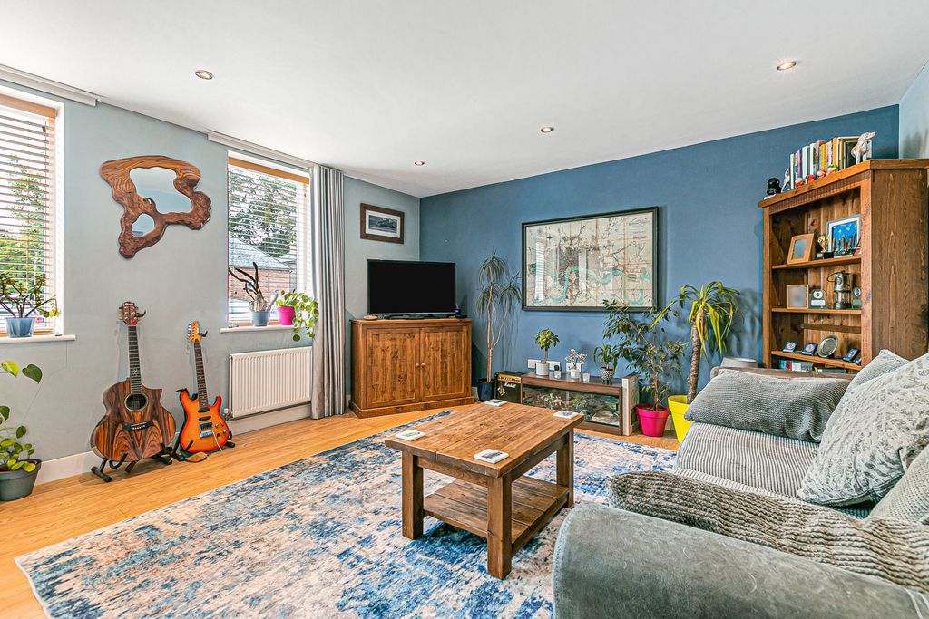 Property photo 1 of 14 Reception Room