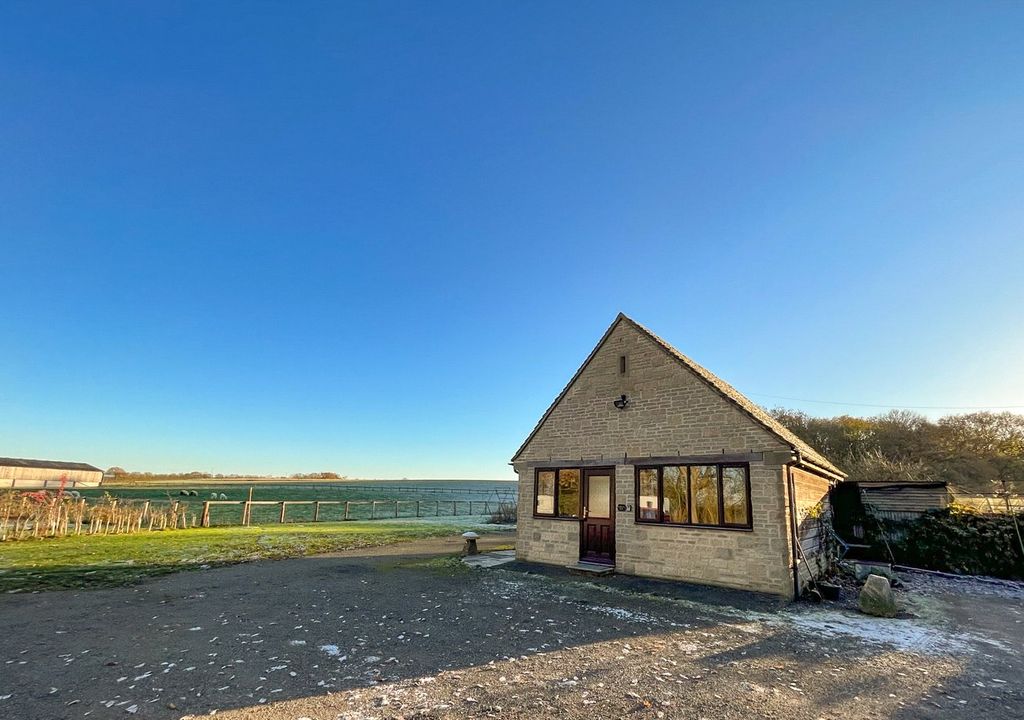 Property photo 1 of 9 External