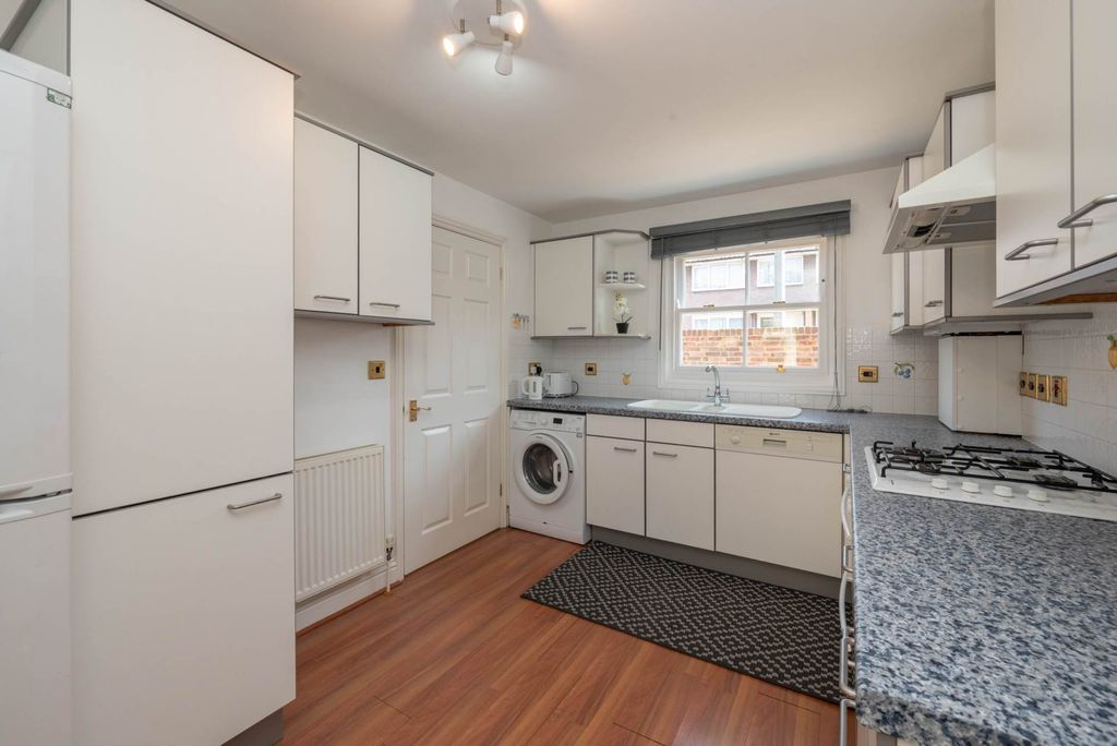 Property photo 3 of 15