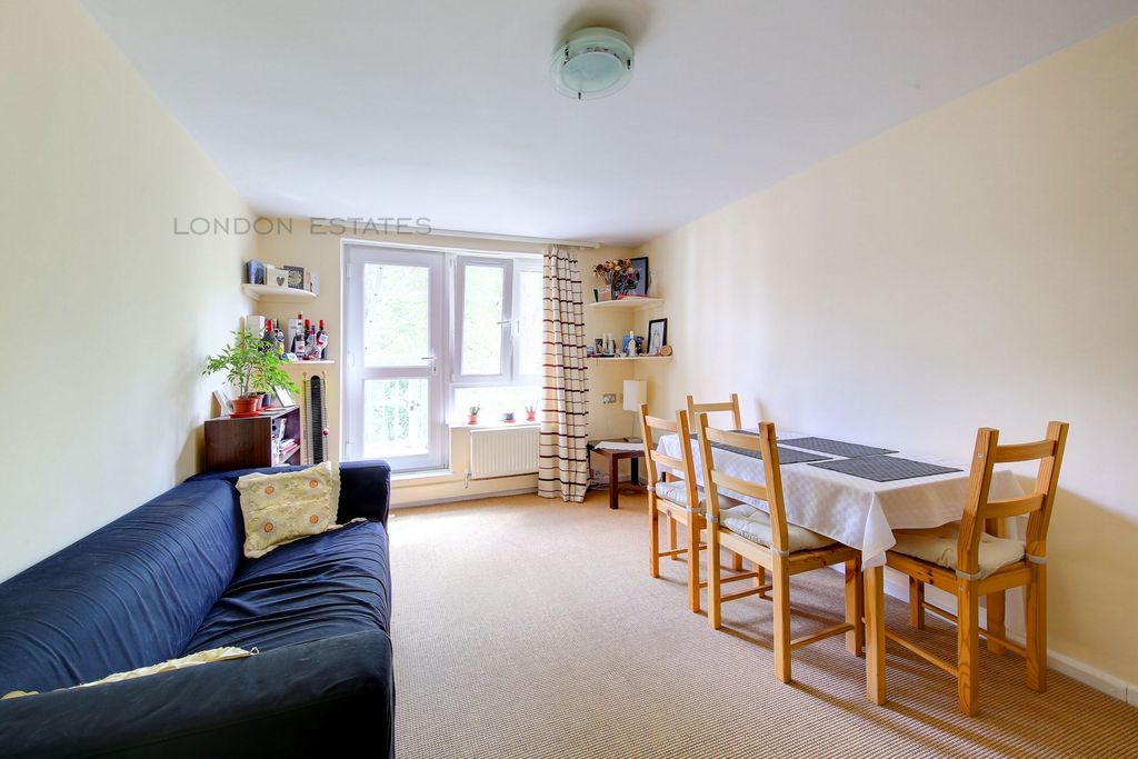 Property photo 2 of 6 Photo 8