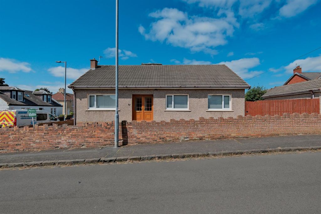 Property photo 1 of 51 045-22 York Street, Wishaw.Jpg