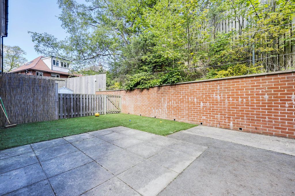 Additional image 39 of 8 bed flat for sale1&1A 3&3A Haigh Wood Road, Leeds, West Yorkshire LS16
