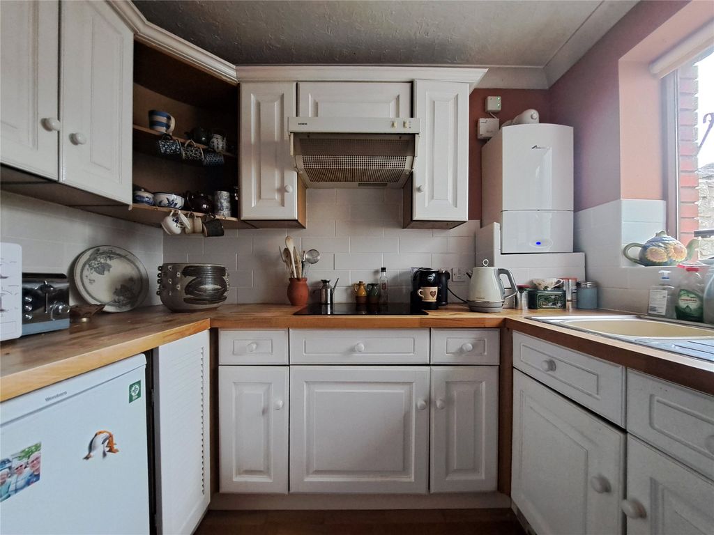 Property photo 2 of 13 Picture No. 08