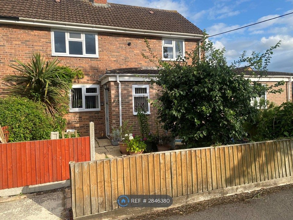 Property photo 1 of 16 Approach To The Front Door
