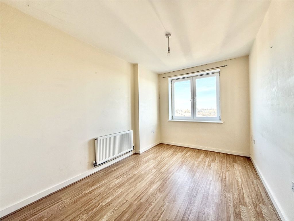 Property photo 2 of 12 Picture No. 01