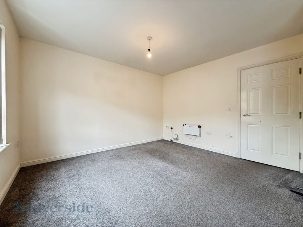Property photo 3 of 12 Pbox-Img.Jpg