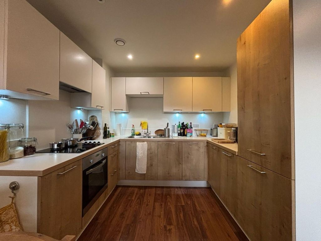 Property photo 3 of 11 97Fb29c3-831E-4Ea2-97Bb-3215A8920c75.Jpeg