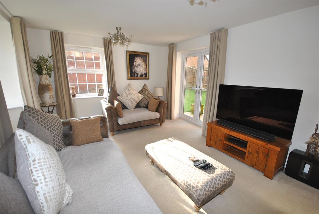 Property photo 3 of 17