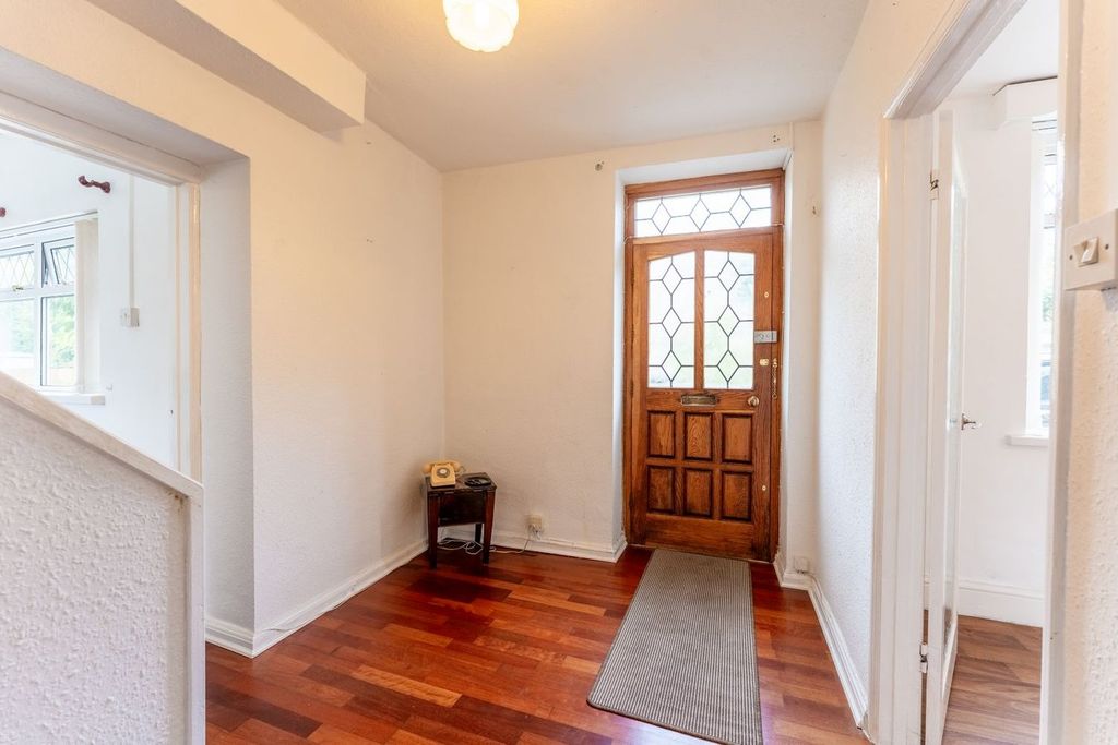Property photo 3 of 26