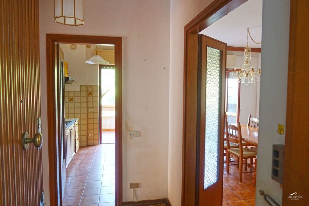 Property photo 3 of 36
