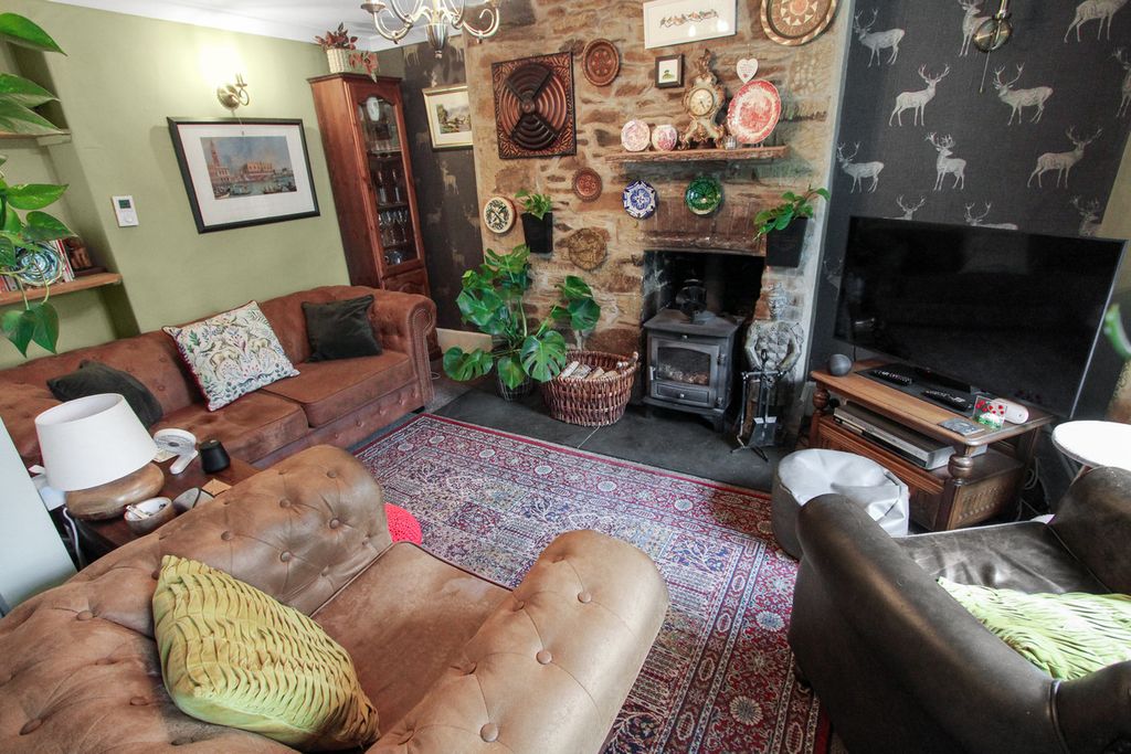 Property photo 2 of 13