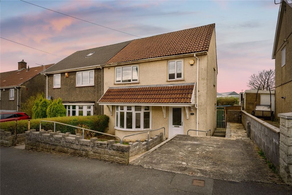 Property photo 1 of 19 Picture No. 22