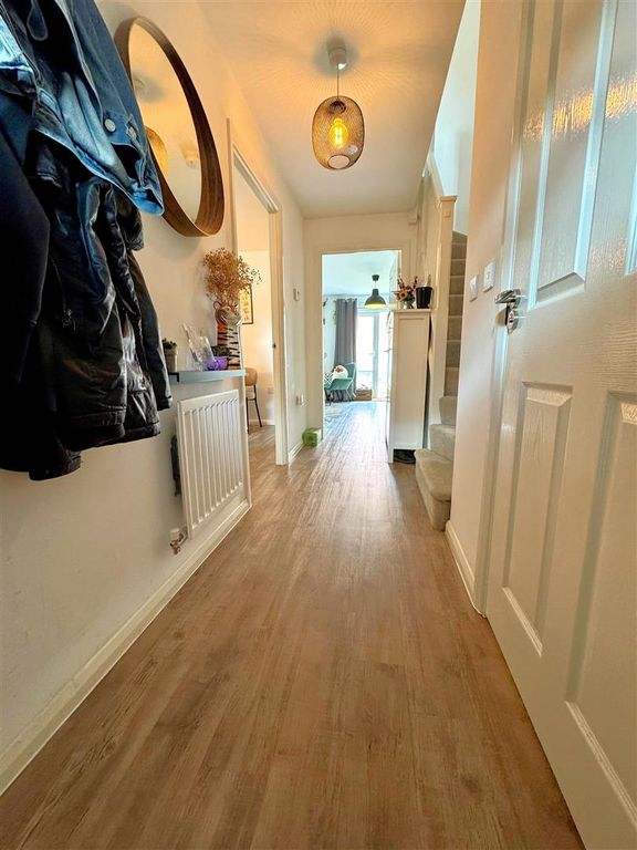 Property photo 3 of 13 Hallway.Jpg