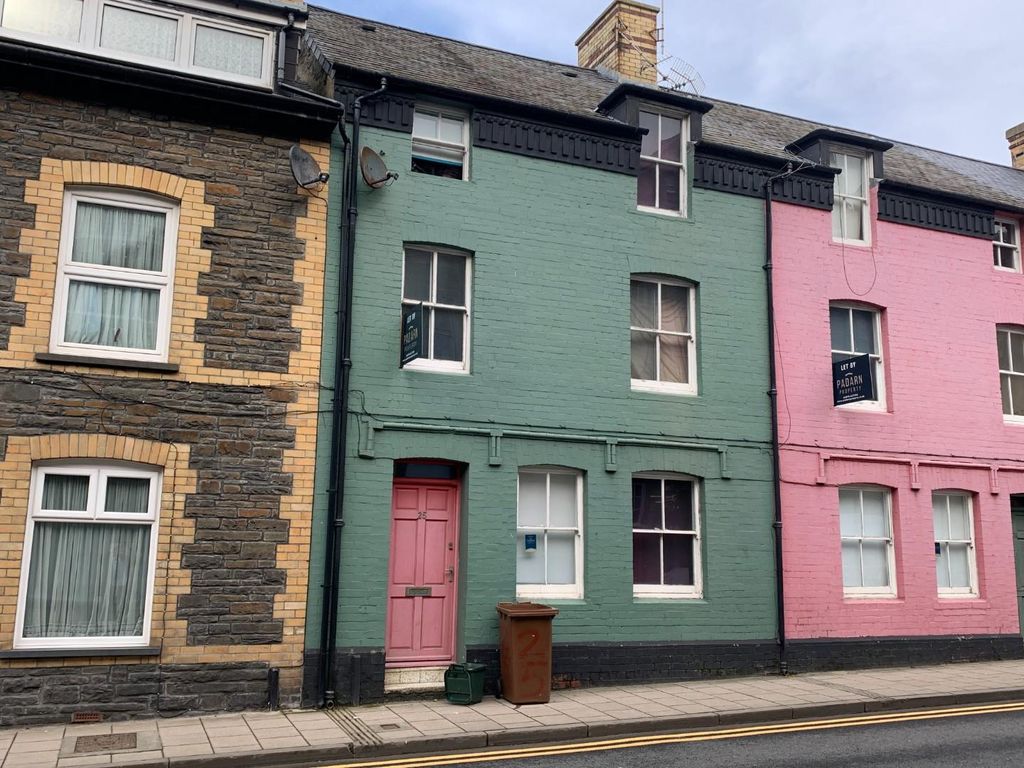 Property photo 1 of 10 4 Bed Student Property For Rent