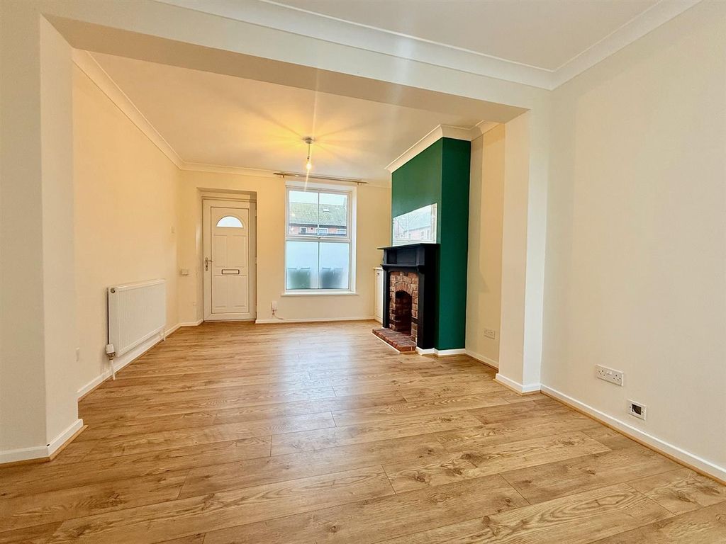 Property photo 3 of 11 Living &amp; Dining Area