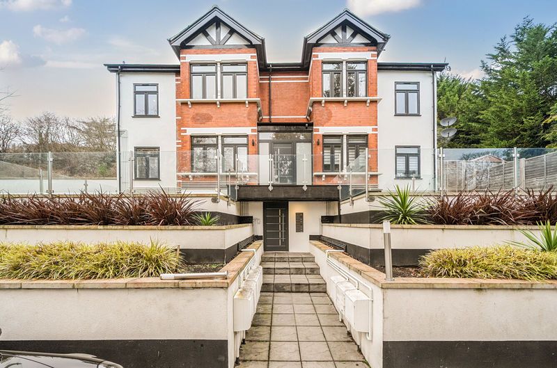 Property photo 1 of 12 Photo 7