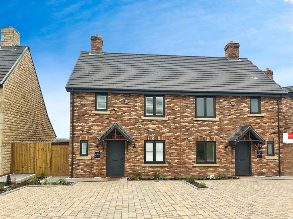 Property photo 1 of 17 Front