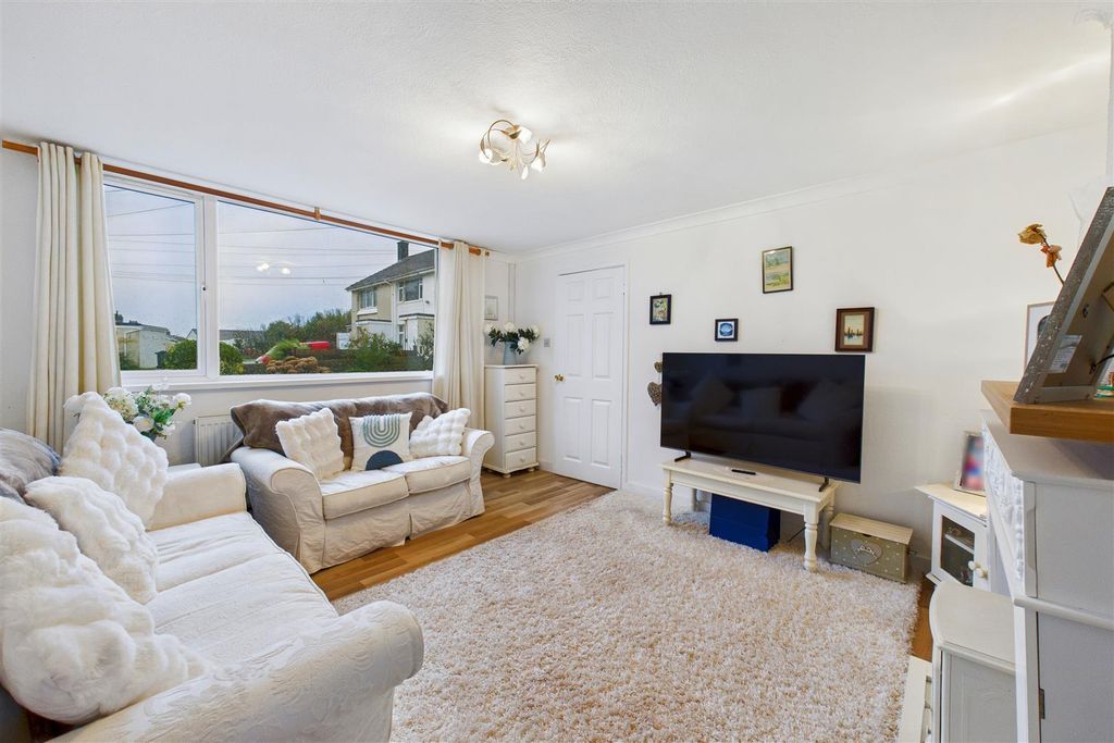 Property photo 2 of 21 Lounge And Window