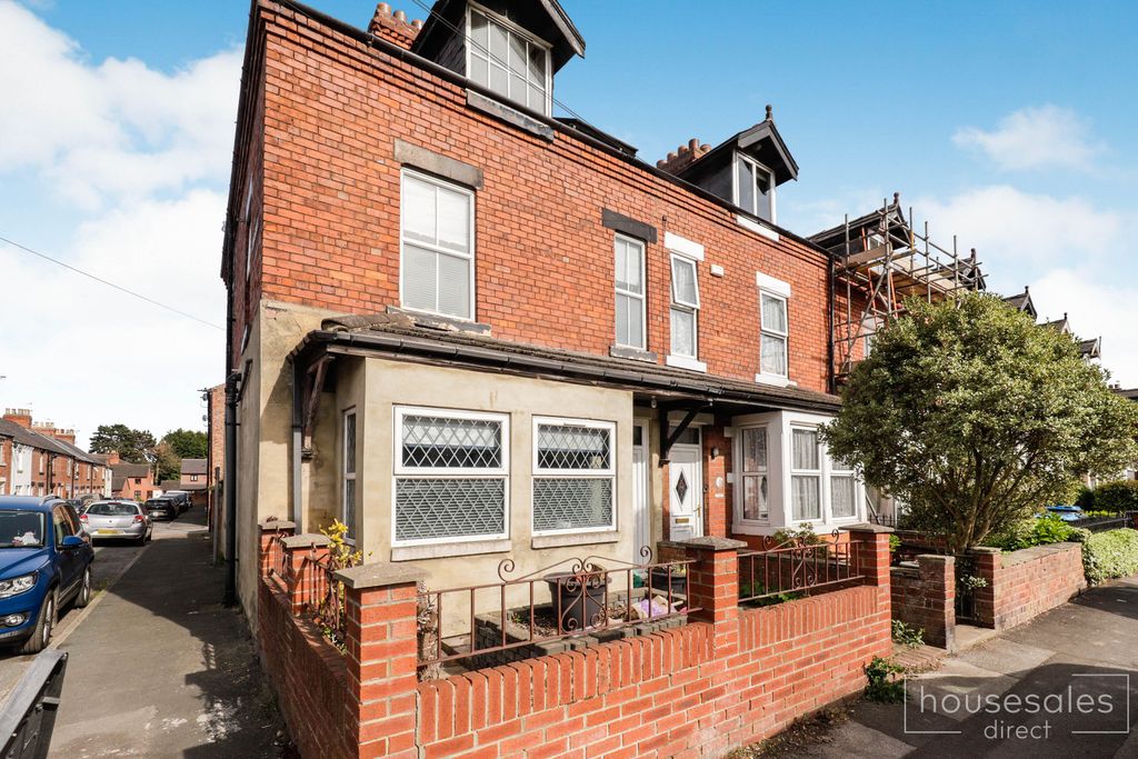 Property photo 1 of 13