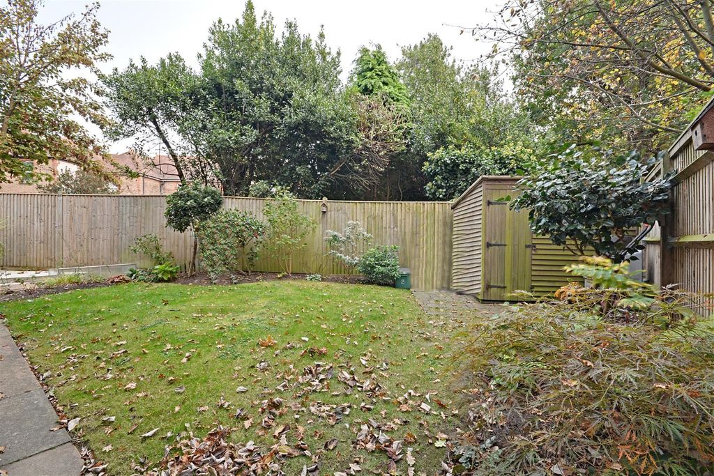 Property photo 2 of 16