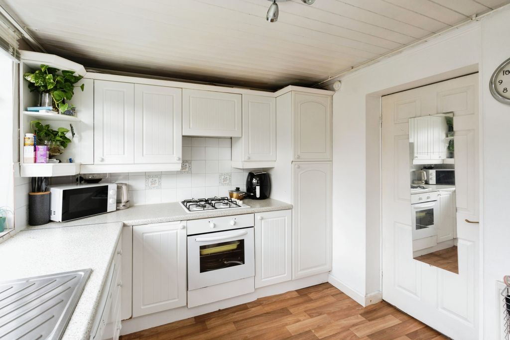 Property photo 2 of 10 Photography