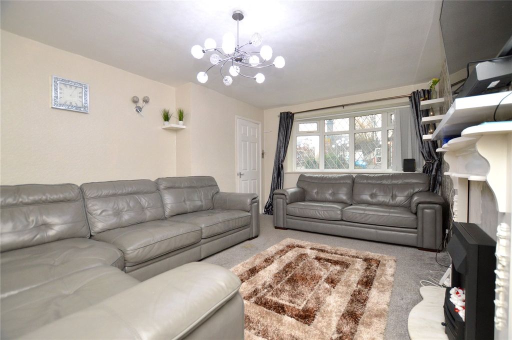 Property photo 2 of 16 Picture No. 05