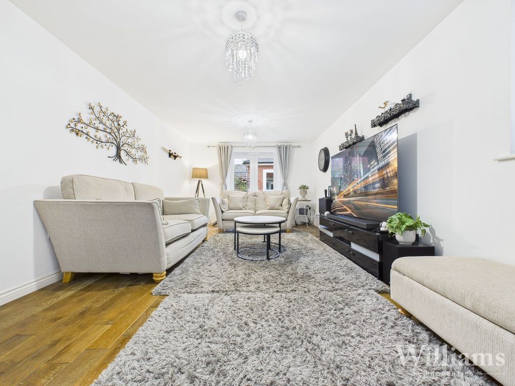 Property photo 3 of 19