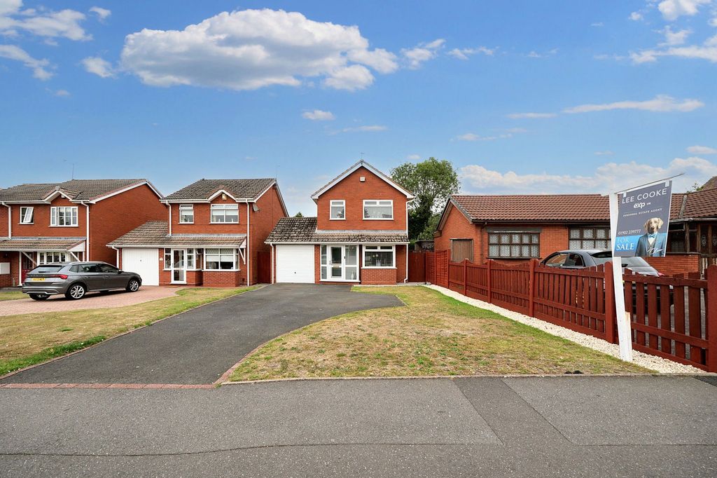 Property photo 3 of 36