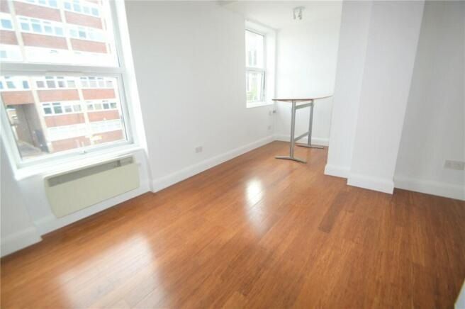 Property photo 1 of 6 Flat 3 Livng Area 2