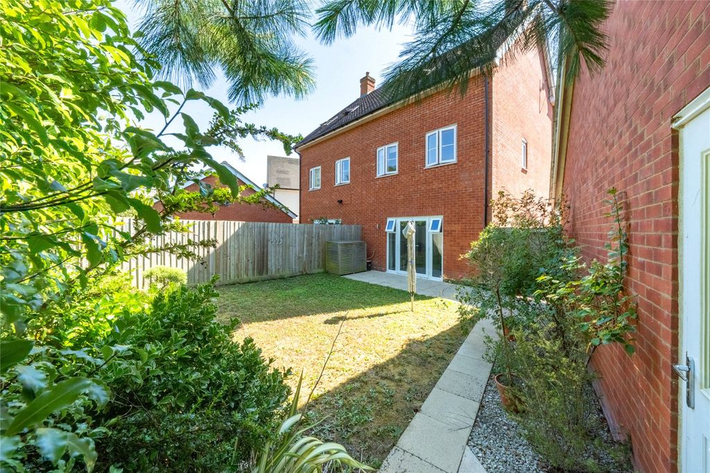 Property photo 2 of 17 Picture No. 31