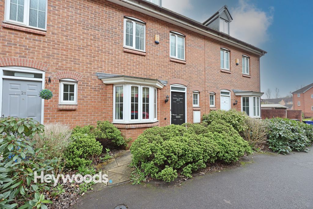 Property photo 1 of 40