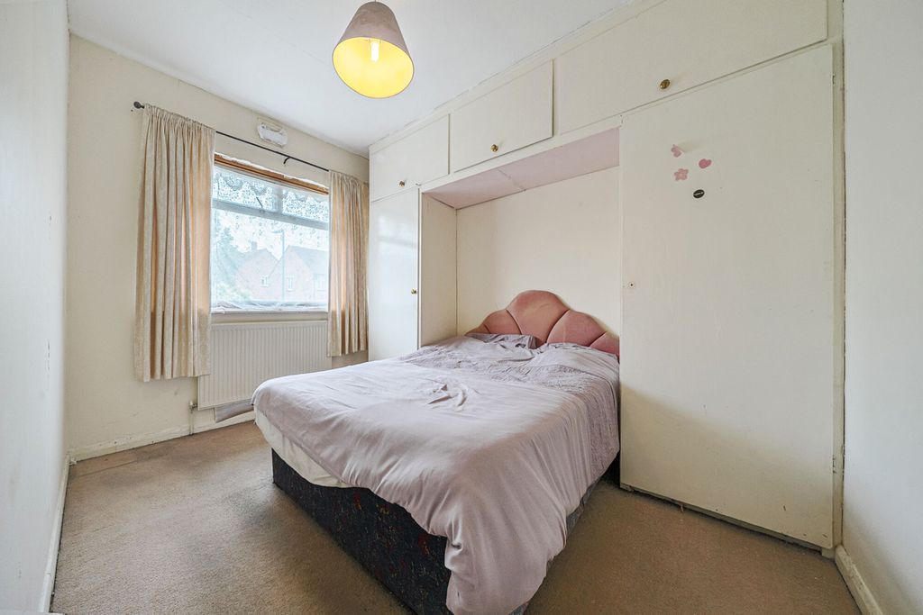 Property photo 2 of 17 1470600-30-6A2684...