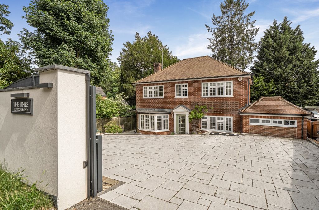 Property photo 1 of 19 1478542-20-6A302B...