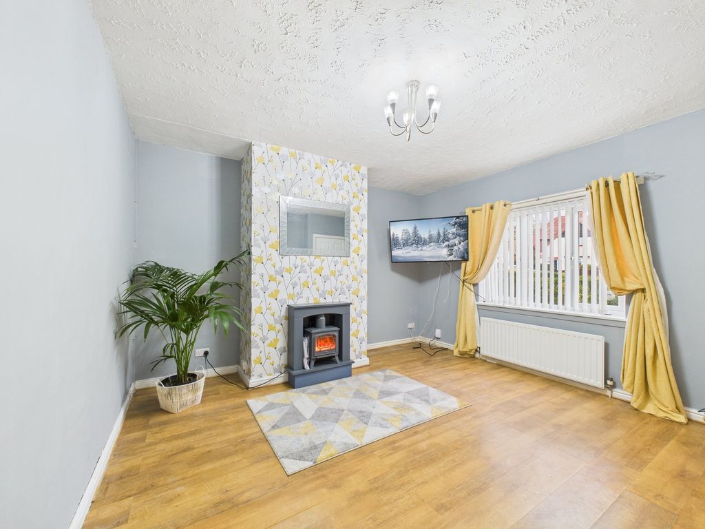 Property photo 2 of 12 Lounge