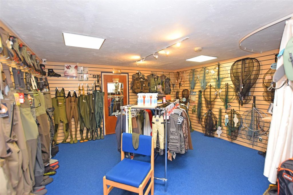 Property photo 3 of 20 Shop 2.Jpg