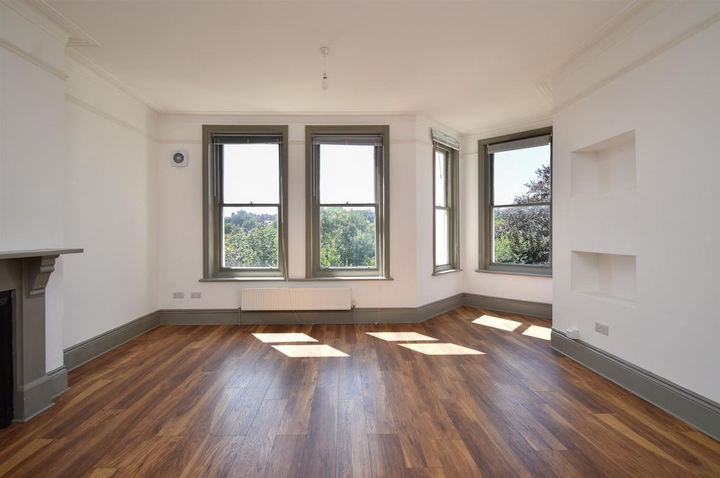 Property photo 1 of 13 Open Plan Living