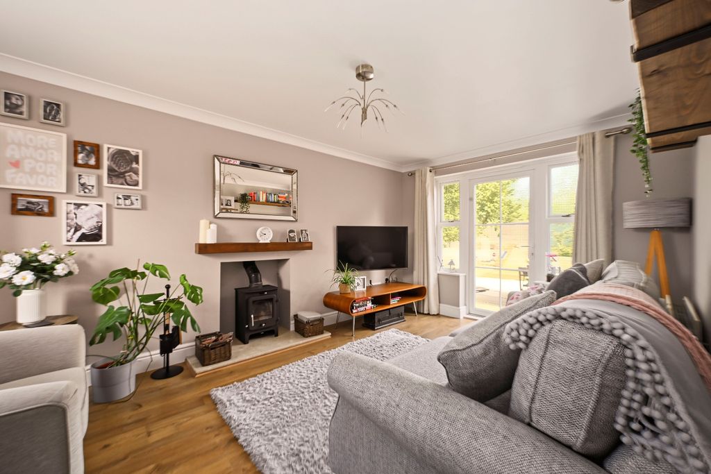 Property photo 2 of 19 5283821