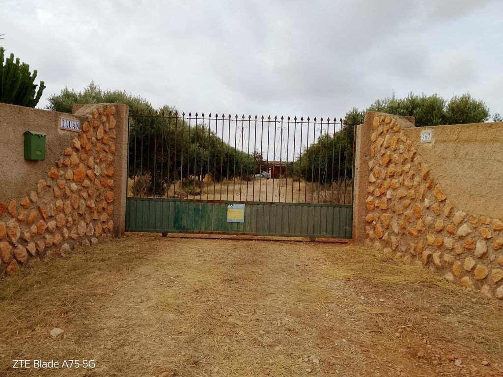 Property photo 2 of 24