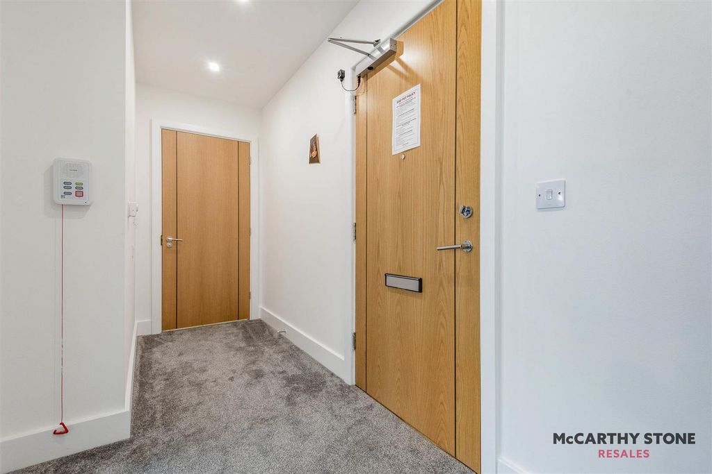 Additional image 13 of 1 bed flat for salePark House, Old Park Road, Hitchin SG5