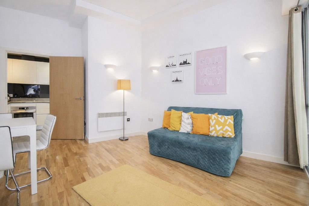 Property photo 3 of 9 d.Jpg