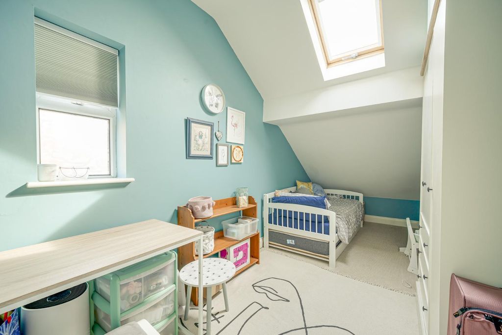 Additional image 10 of 2 bed flat for saleBrooklands House, Leighton Road, Leighton Buzzard LU7