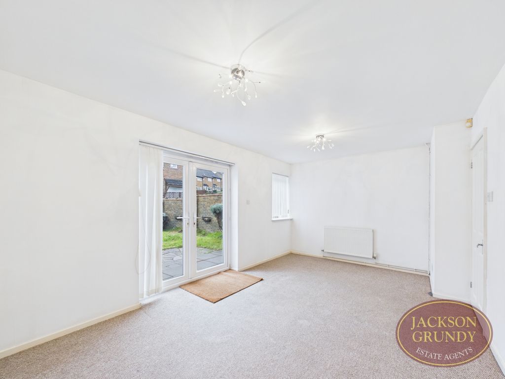 Property photo 2 of 14 Ermine Road