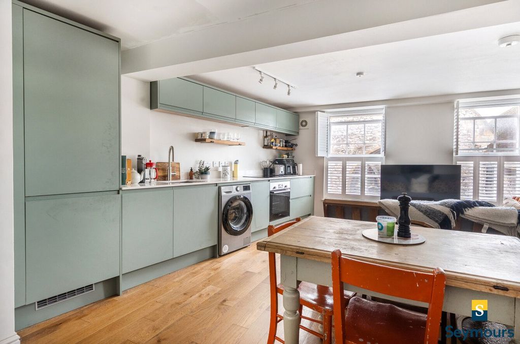 Property photo 3 of 16 Kitchen/Dining