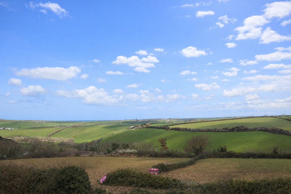 Property photo 2 of 16 View