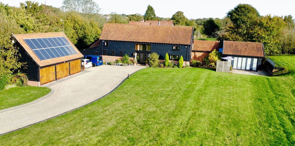 Property photo 1 of 32
