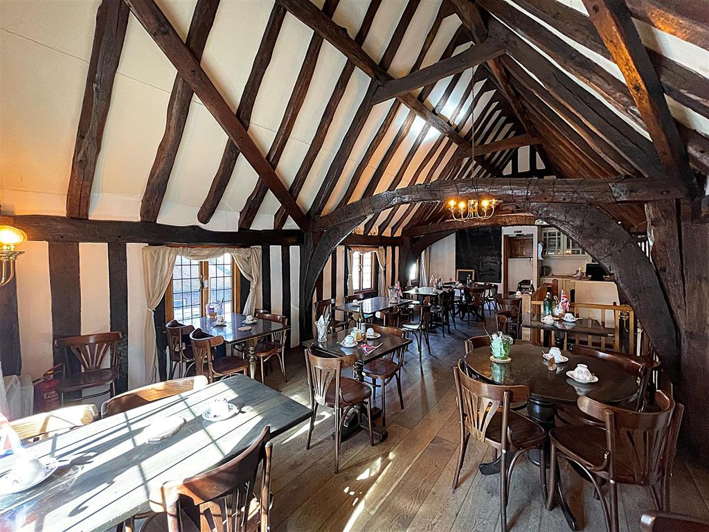 Property photo 1 of 6 Restaurant