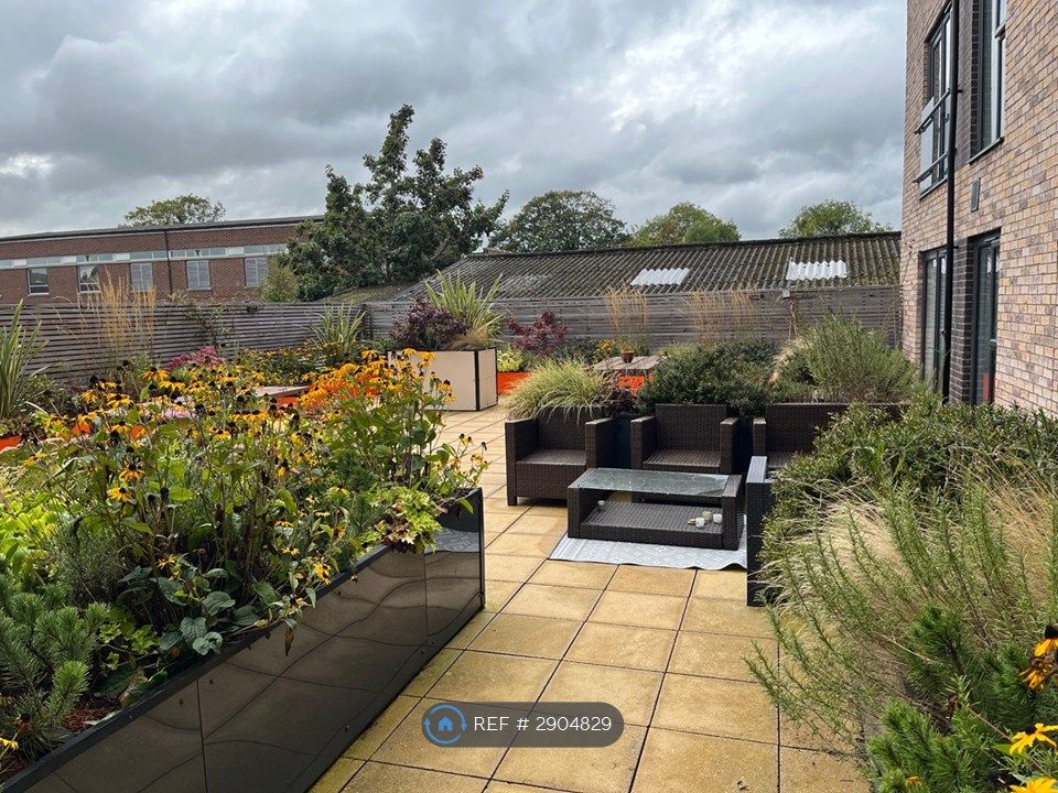 Property photo 2 of 20