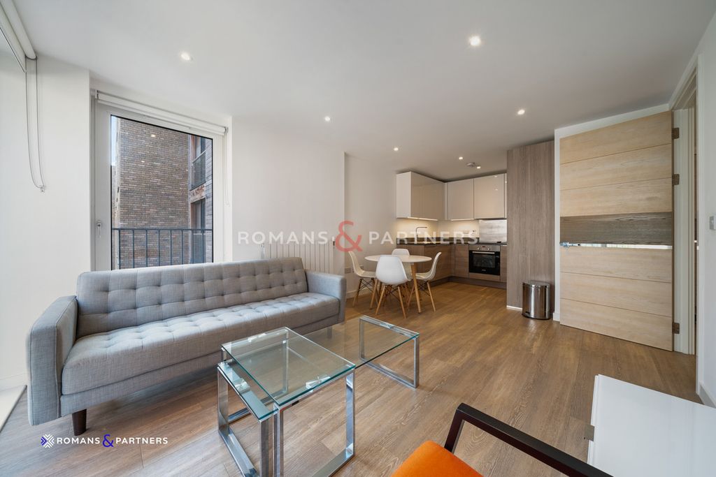 Property photo 1 of 12