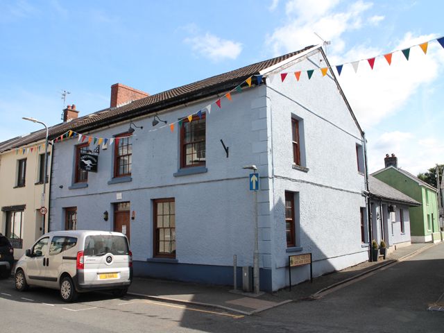 Property photo 1 of 7
